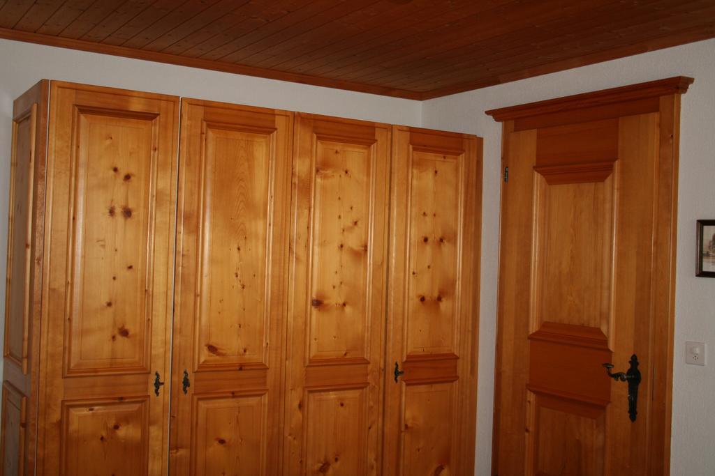 Hus Pravis Apartment Klosters Bagian luar foto
