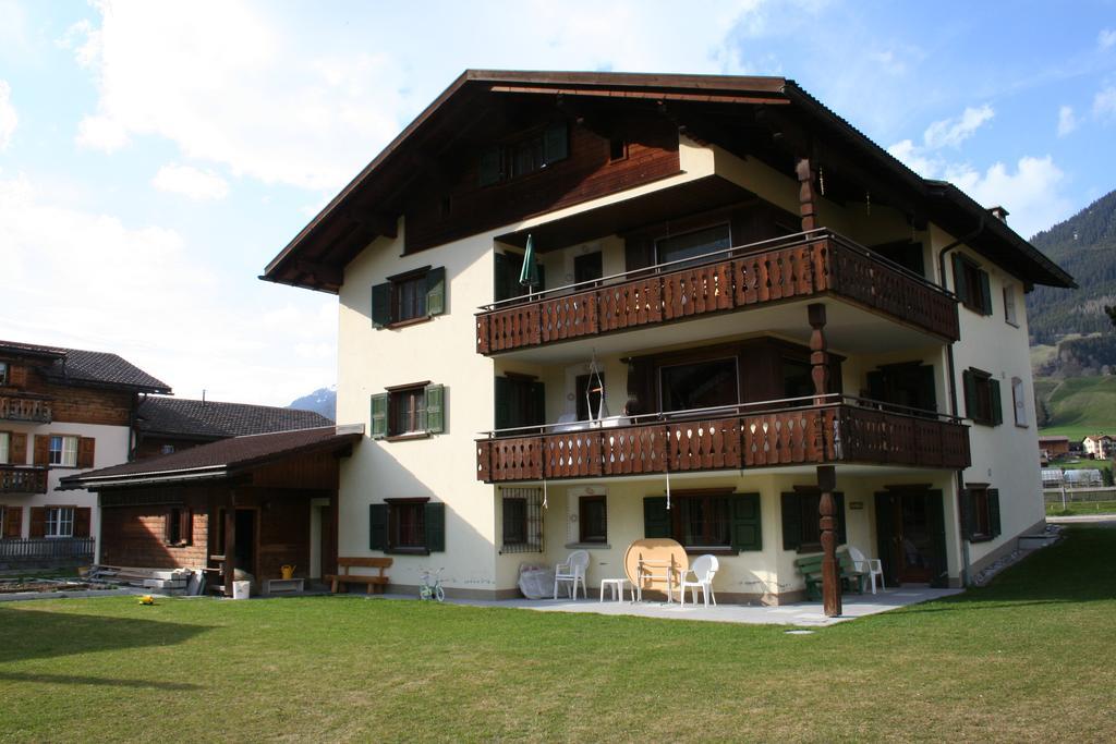 Hus Pravis Apartment Klosters Bagian luar foto